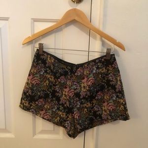 Forever 21 woven tapestry fabric shorts